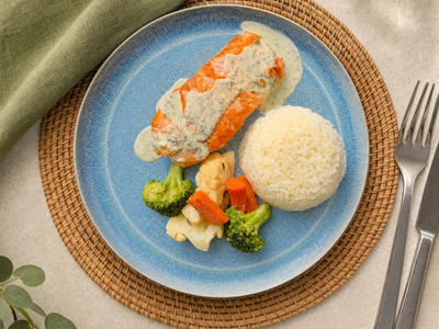 PAN-SEARED CREAMY SALMON